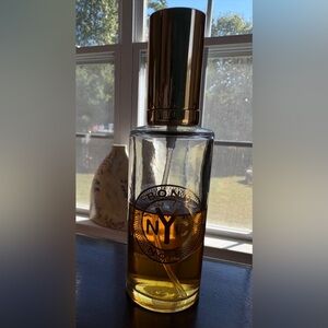 Bond No. 9 New York Perfume with Gold Cap